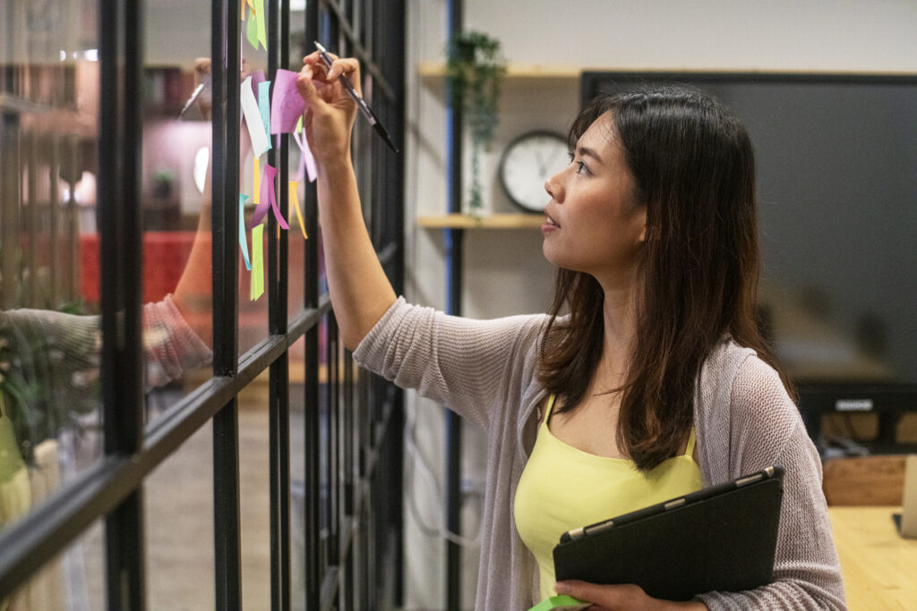 5 Reasons Why Every Business Needs a Lawyer’s Services