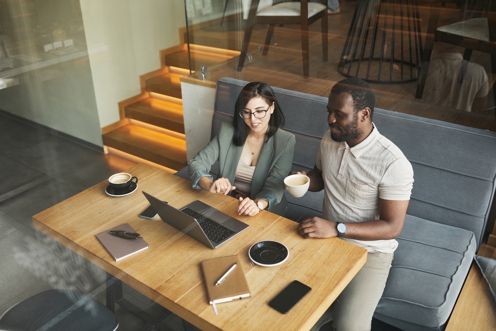 Franchising:  What is it and the Pros and Cons of Franchising